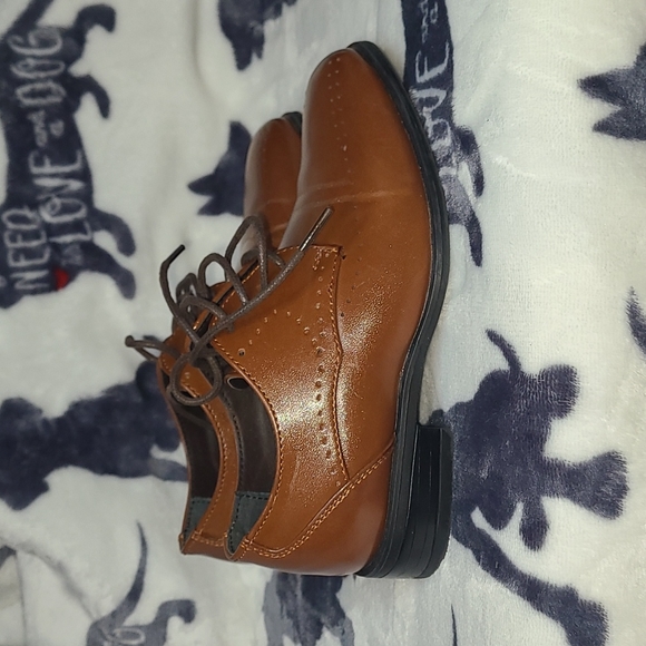 Stacy Adams Boy's Oxford in Cognac - Picture 1 of 6